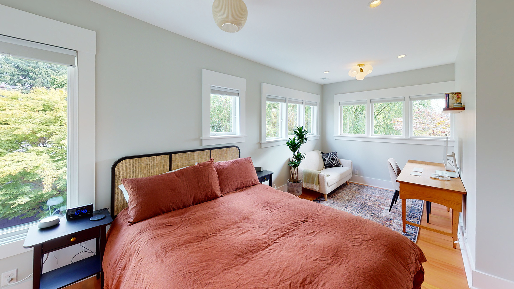 5-Factors-to-Consider-for-Your-Small-Bedroom-Remodel-1