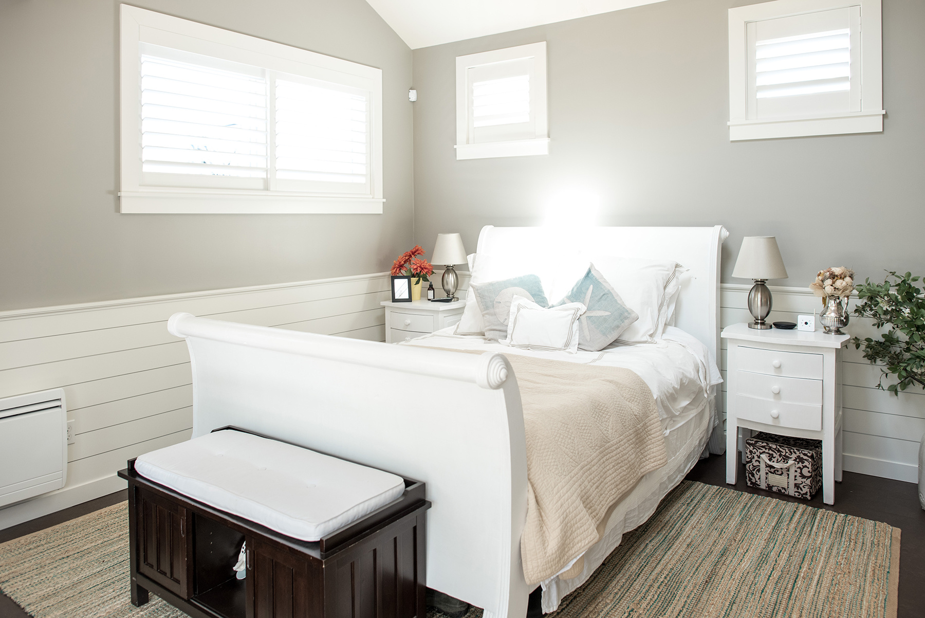 5-Factors-to-Consider-for-Your-Small-Bedroom-Remodel-2