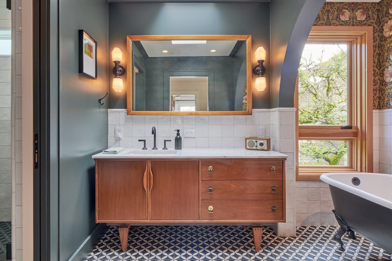 The Average Bathroom Size & What to Consider When Remodeling Yours